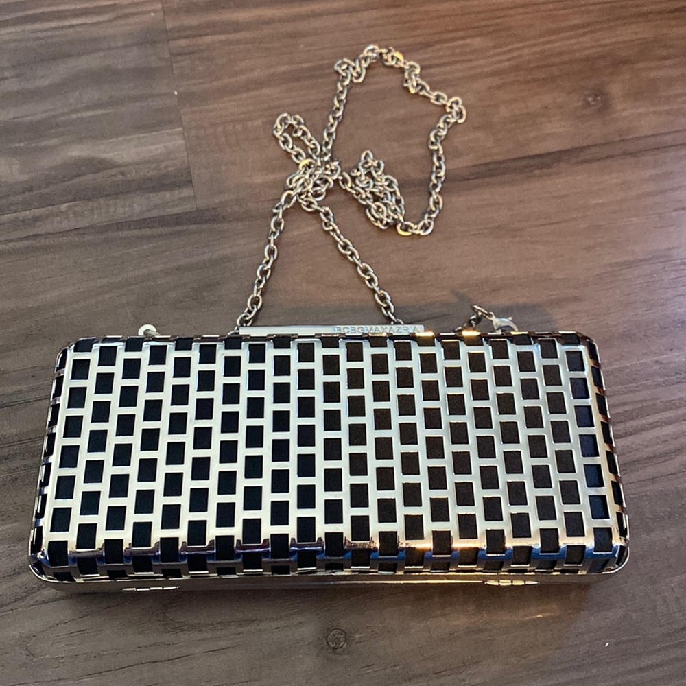 Stylish clutch